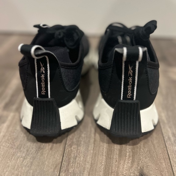 Reebok Running Shoes - Picture 6 of 8